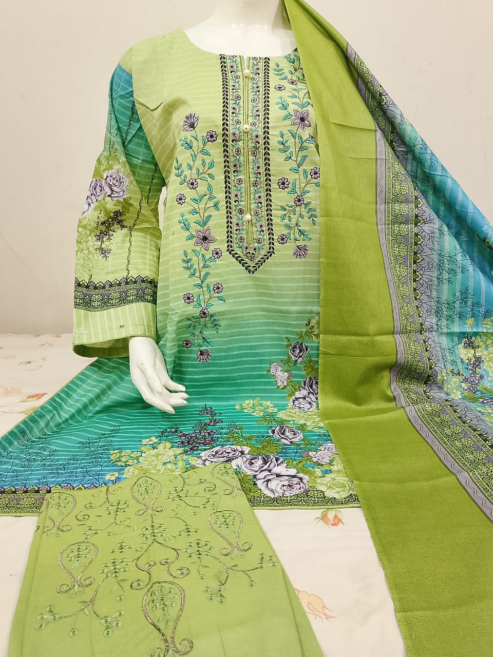 EMBROIDED CUT WORK DUPATTA'S  EMBROIDERY